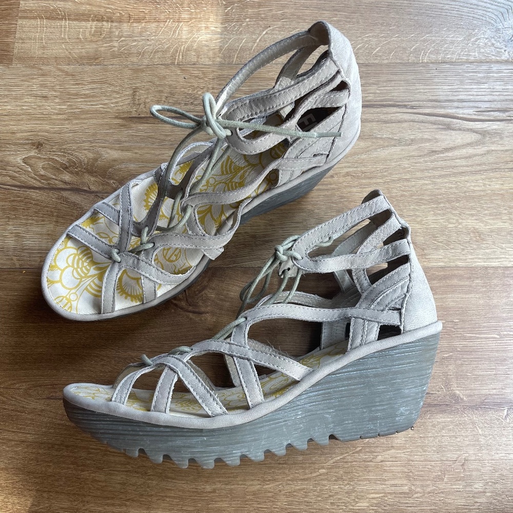 FLY LONDON YUKE Silver Metallic Sandal Wedges Size 41 (10-10.5)